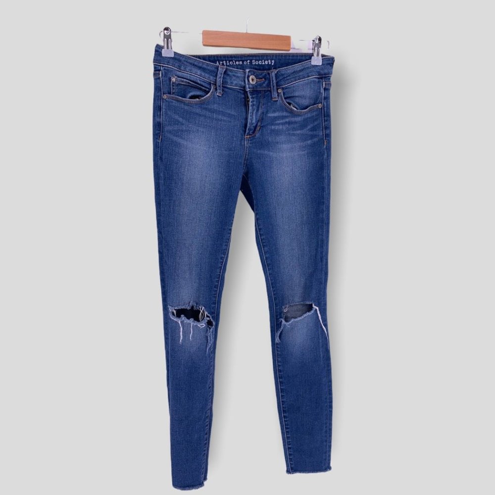 Articles Of Society Slim Skinny Jeans  Distressed  26